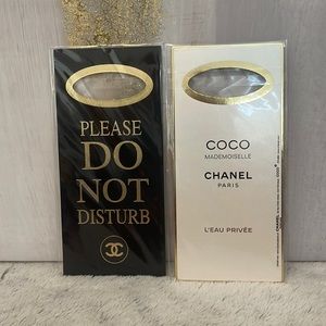 Chanel “Please DO NOT DISTURB”. 💝😍🎁 Door sign.
